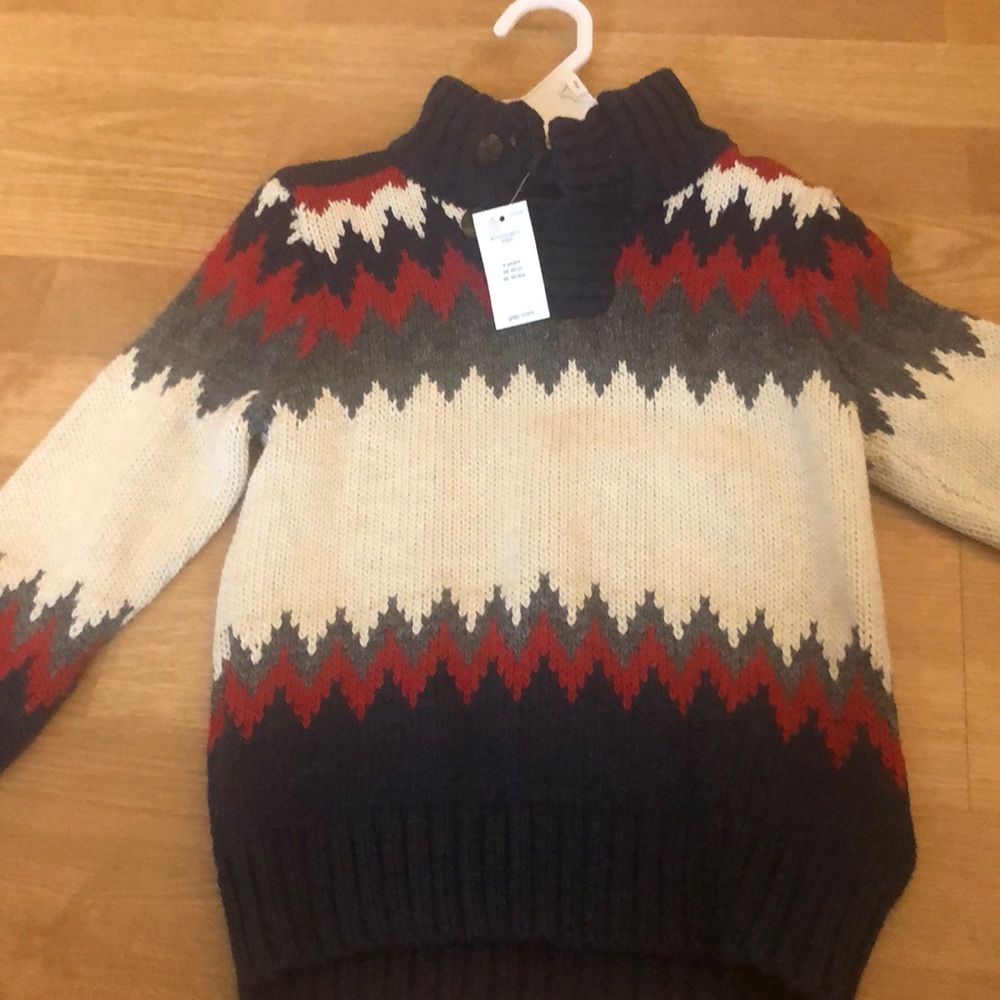 NWT Boys Gap sweater 4t new condition